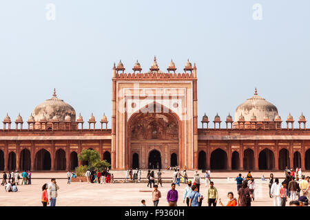 Jama Masjid (Freitags-Moschee) in Fatehpur Sikri, eine Stadt in der Agra Bezirk von Uttar Pradesh, Indien Stockfoto