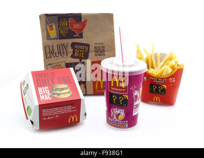 McDonalds Big Mac Meal auf weißem Hintergrund Stockfoto