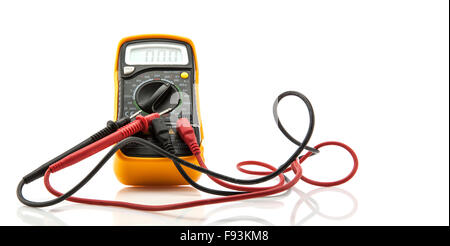Digital-Multimeter auf weißem Hintergrund Stockfoto