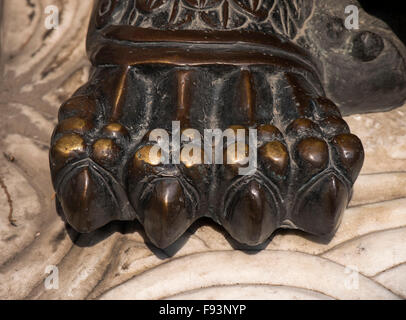 Bronze Schildkröte im Beihai-Park, Peking, China, Asien Stockfoto