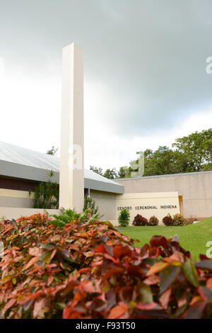 Eingang des Tibes Eingeborene zeremonielle Zentrum und Museum der indigenen Kulturen. Ponce, Puerto Rico. Karibik-Insel Stockfoto