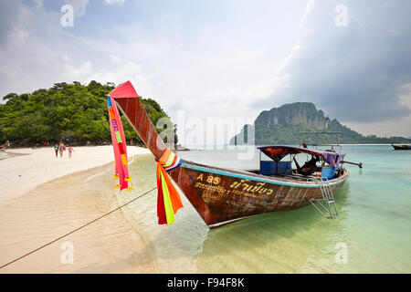 Strand auf Tup Island (auch bekannt als Wanne Island, Koh tippen oder Koh Thap). Provinz Krabi, Thailand. Stockfoto