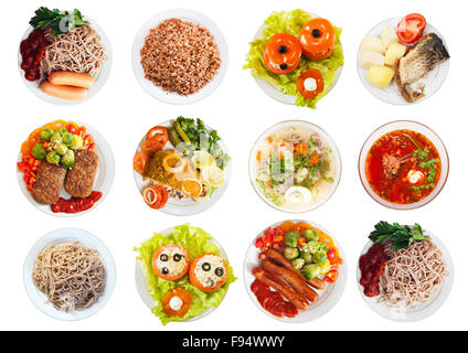 Ansicht von oben viele Teller mit Essen auf weißem Hintergrund Stockfoto