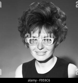 Deutsche Plant und Fernsehmoderatorin Karin von Faber, Deutschland 1968. Die deutsche Schauspielerin und TV-Moderatorin Karin von Faber, Deutschland 1968. Stockfoto