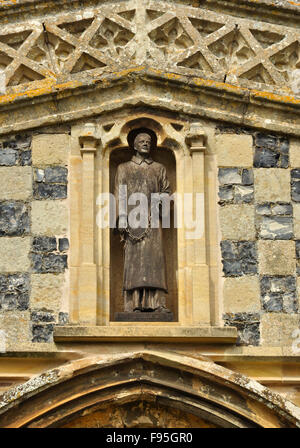 Statue - St Leonard von Limoges. St. Leonards Kirche (Kirche von Str. Leonard Horringer), Horringer, Suffolk, England, UK Stockfoto