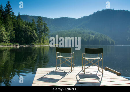 Kleinsee in der Nähe von Egmont, Sunshine Coast, Britisch-Kolumbien, CanadaBritish-Kolumbien, Kanada Stockfoto