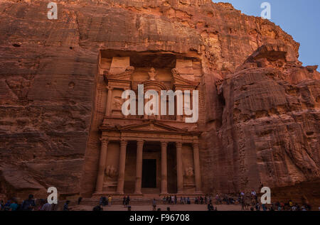 Schöne Treasury in Petra in Jordanien Stockfoto