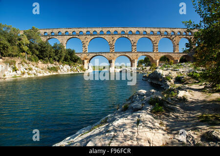 Pont du Gard, römischen Aquädukts über dem Fluss Gardon, Frankreich Stockfoto