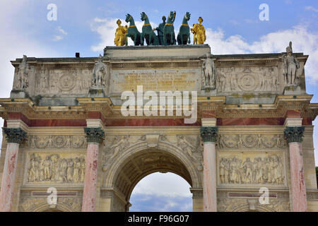 Quadriga auf Arc de Triomphe du Karussell, Arc de Triomphe, Paris, Île-De-France, Frankreich Stockfoto