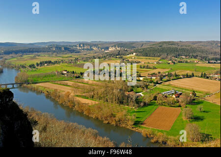 Ansicht der Dordogne Fluss Tal von Domme, Departement Dordogne, Aquitaine, Frankreich Stockfoto