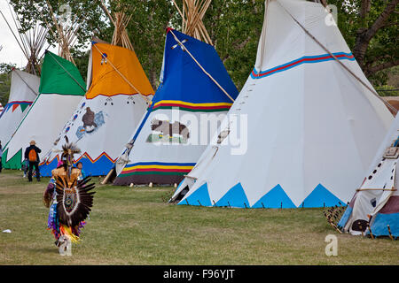 Indianerdorf, 2015 Calgary Stampede, Calgary, Kanada. Stockfoto