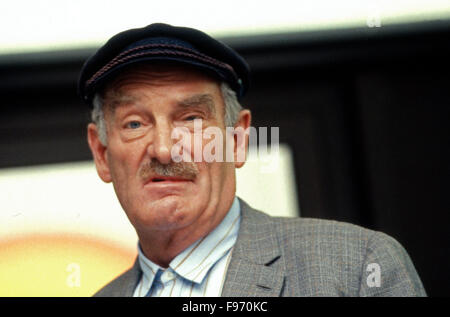 Deutscher Wis, Kabarettist und Komiker Jürgen von Manger, Deutschland 1980er Jahre. Deutsche Schauspieler, Kabarettist und Komiker Jürgen von Manger, Deutschland der 80er Jahre. Stockfoto