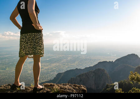 Wandern und Lookout am Sandia Peak, Albuquerque, New Mexico. Stockfoto