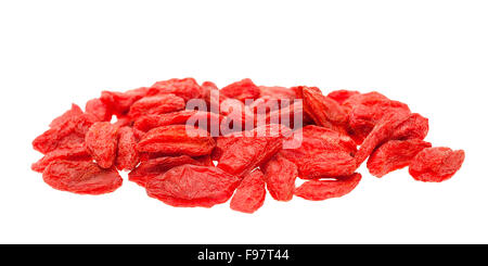 Goji-Beeren, isoliert auf weiss Stockfoto