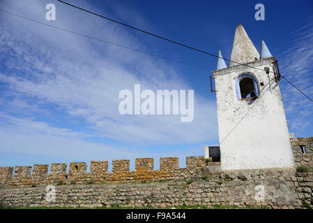 Turm der Burg in Arraiolos, Alentejo, Portugal Stockfoto