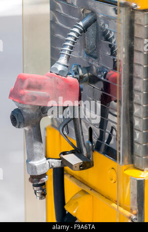 Antike und verlassenen Foto der Station Kraftstoffpumpe Stockfoto