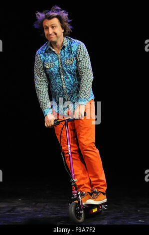 Komiker Milton Jones auf dem Edinburgh Festival Fringe in Edinburgh, Schottland im 13. August 2013. Stockfoto