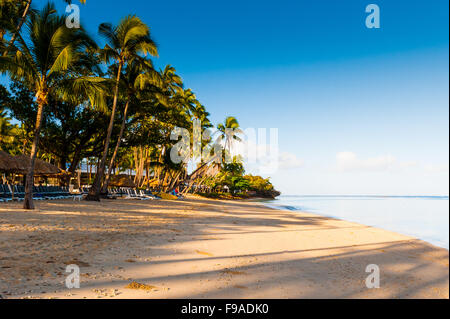 Sandy Beach von The Shangri-La Fidschi Resort &amp; Spa, Yanuca Island, Coral Coast, Fidschi Stockfoto