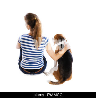 Hund mit Frau posieren im Studio - isoliert auf weißem Hintergrund Stockfoto