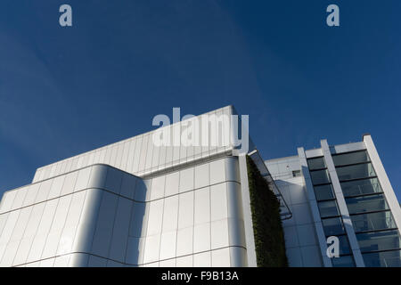 Die neueste Ergänzung zu der University of Bristol, die Life Sciences Building, eröffnet im Jahr 2015 von Sir David Attenborough. Stockfoto