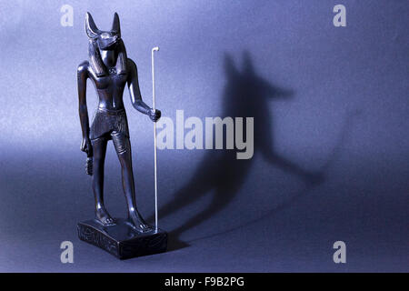 Statue des ägyptischen Gottes Anubis Stockfoto