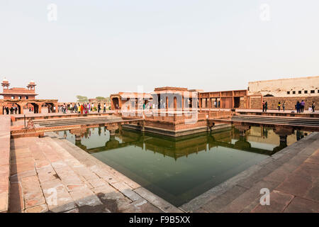 Die wunderschön erhaltene rote Sandstein Fatepuhr Sikri in Agra Stockfoto