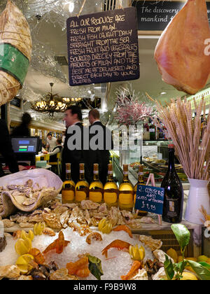 San Carlo Cicchetti Essen im italienischen Restaurant Fenster anzeigen Piccadilly London UK Stockfoto