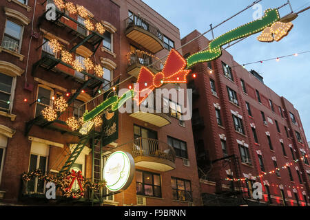 Ferienzeit in der Mulberry Street in Little Italy, New York Stockfoto