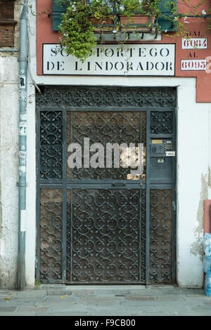 alten Eingang Tor Schmiedeeisen in Venedig Stockfoto