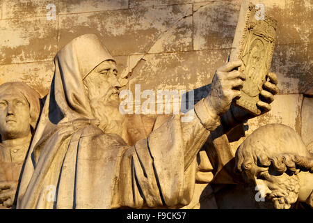 Reliefs an der Wand in den Donezk-Kloster in Moskau fotografiert wird hautnah Stockfoto