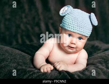 Drei Monate altes Baby hat viel Spaß gemacht. Stockfoto