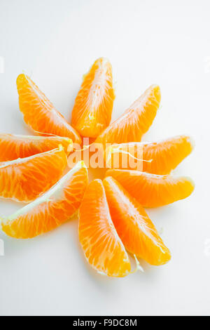 Scheiben geschälte Mandarine Stockfoto