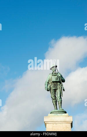 Soldat Statue. Weltkrieg 1 und 2 Memorial. Evesham, Worcestershire, England Stockfoto