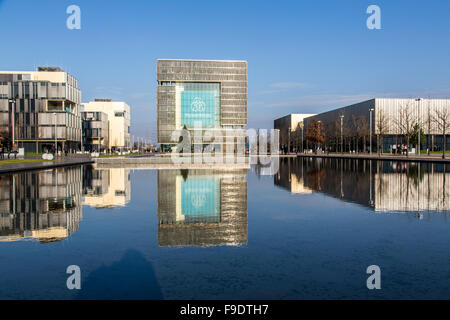 ThyssenKrupp Konzernzentrale mit neues Firmen-Logo, in Essen, Deutschland Stockfoto