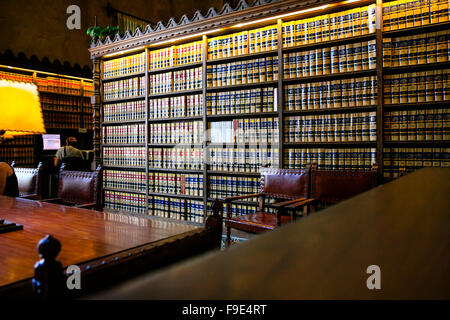 Die Bücherei in Santa Barbara Couty Gerichtsgebäude Gebäude in Santa Barbara Kalifornien Stockfoto