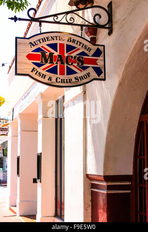 Mac Fish and Chip shop Overhead Zeichen vor seinem Restaurant bei der State Street in der Innenstadt von Santa Barbara, CA Stockfoto