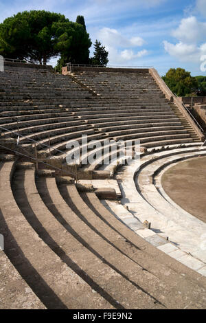 Theater von Orchester und Scaena in antiken römischen Hafen Stadt von Ostia bei Rom, Italien Stockfoto