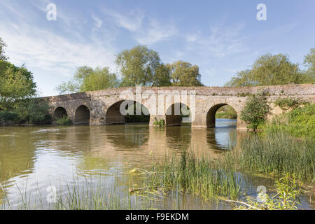 Bilovec alte Brücke über den Fluss Avon, Bilovec, Worcestershire, England, UK Stockfoto