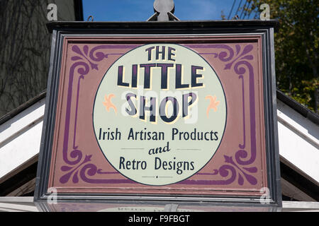 Kleinen Shop anmelden, Sneem; County Kerry; Irland Stockfoto