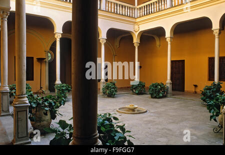 Innenhof des Córdova´s Schlosses. Cuesta del Chapiz s/n.Albaicín Viertel. Granada, Andalusien, Spanien Stockfoto