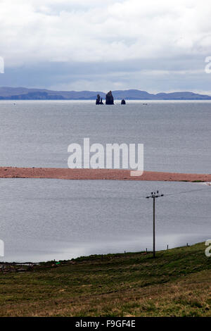 Drongs aus rotem Sandstein Seastacks The Neap Braewick Klippen Northmavine Festland Shetland-Inseln Schottland, Vereinigtes Königreich Stockfoto