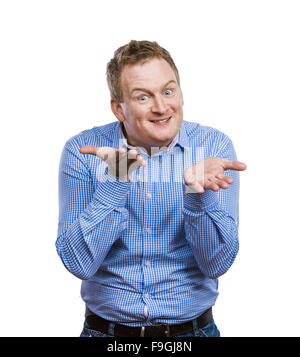 Glücklich, junger Mann im blauen Hemd zu posieren. Studio auf weißem Hintergrund gedreht. Stockfoto