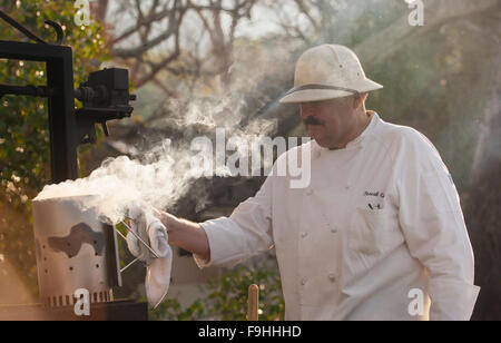 Küchenchef Pascal Gode hält Vorlesungen an der BBQ Bootcamp, Alisal Guest Ranch, Solvang, Kalifornien Stockfoto