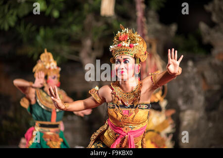Bali-Tänzerin, die Durchführung des klassisches Ramayana Ballet, Ubud Palast / Puri Saren Agung, Ubud, Bali, Indonesien Stockfoto