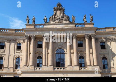 Alte Bibliothek der Rechtswissenschaftlichen Fakultät der Humboldt Universität in Berlin, Deutschland. Stockfoto