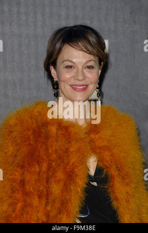 London, UK. 16. Dezember 2015. Helen Mccrory Teilnahme an der Europeasn Premiere von STAR WARS: das Erwachen der macht am Londoner Leicester Square Odeon, reich und Vue Kinos 168. Dezember 2015 Credit: Peter Phillips/Alamy Live News Stockfoto