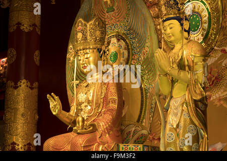 Goldene Statuen, Buddha Tooth Relic Temple, Singapur, Asien Stockfoto