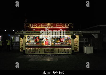 Brighton UK 16. Dezember 2015 - Burger Bar beim FA Cup 2. Runde Replay Übereinstimmung zwischen Whitehawk und Dagenham and Redbridge auf den geschlossenen Boden in Brighton Stockfoto