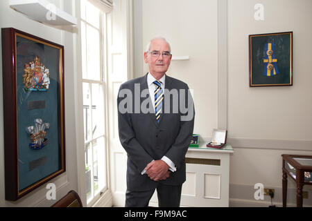 David V. Thomas, ehemaliger Kronjuwelier, an die britische Königsfamilie, verantwortlich für die Kronjuwelen und den Schmuck Ihrer Majestät der Königin Stockfoto