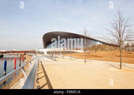 Das Aquatics Centre London bereitet sich bereits für die Öffentlichkeit zugänglich, Queen Elizabeth Olympic Park, Stratford, London, E15. Stockfoto